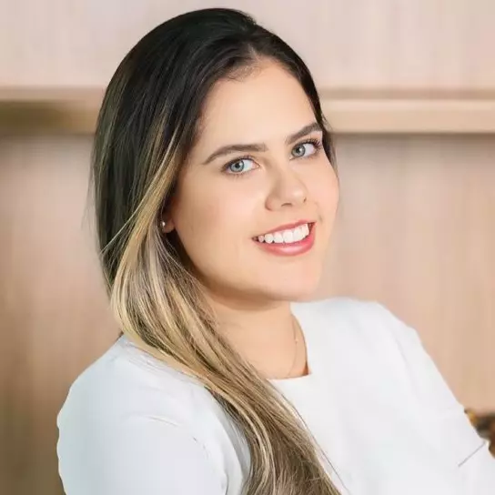 Carolina Oliveira Cordeiro