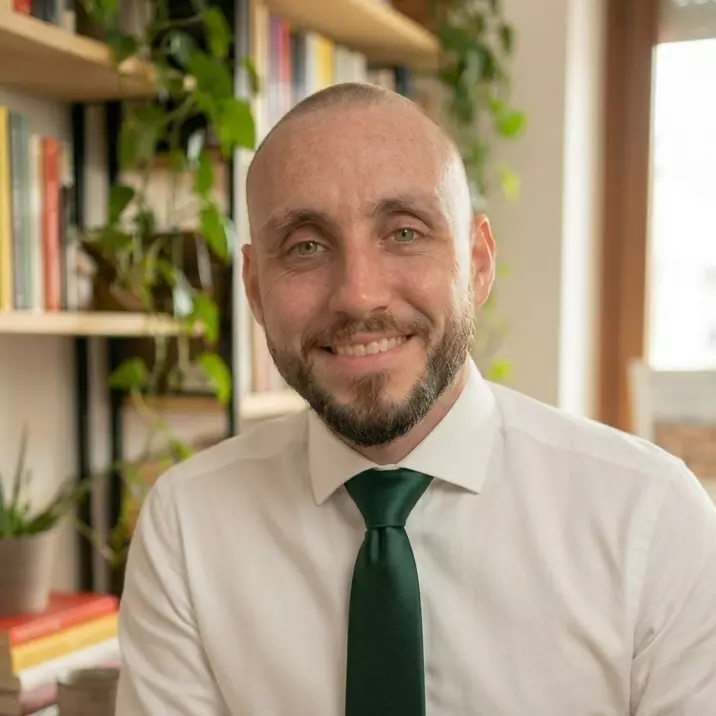 Adam Gomes Buongermino De Oliveira